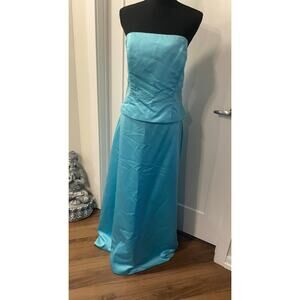 Forever Yours Gown MEDIUM LARGE teal blue tiffany's sleeveless wired front beads